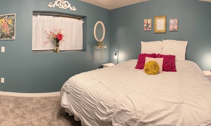 Monument House | Private basement apartment with hot tub and hammocks