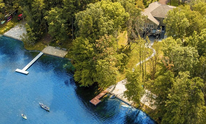 Jim Thorpe House | Private Beach & Dock, Pickleball, Kayaks, Pool table, Firepit, 240V-EV