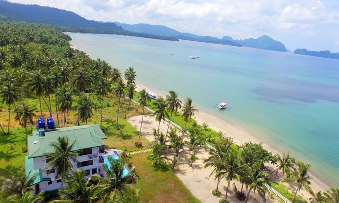 El Nido Villa | Private Beach Villa with Infinity Pool