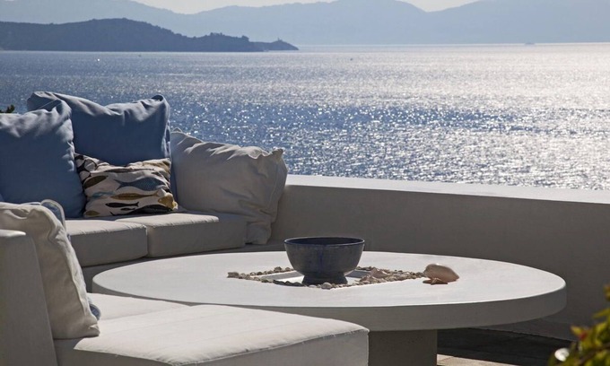 Kanapitsa Villa | Private Beautiful Family villa by a sandy beach