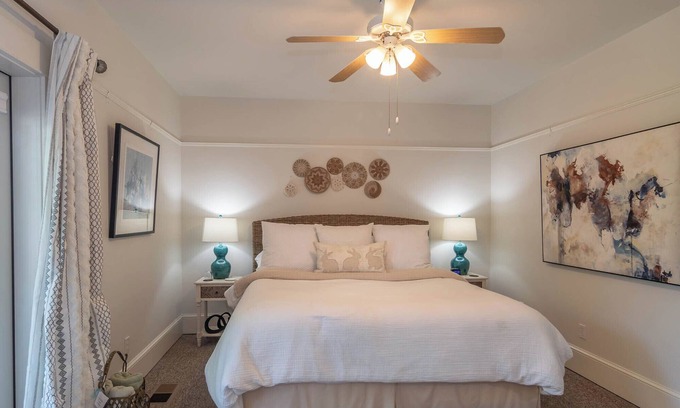 Roseburg House | Private bungalow with AC in charming Roseburg