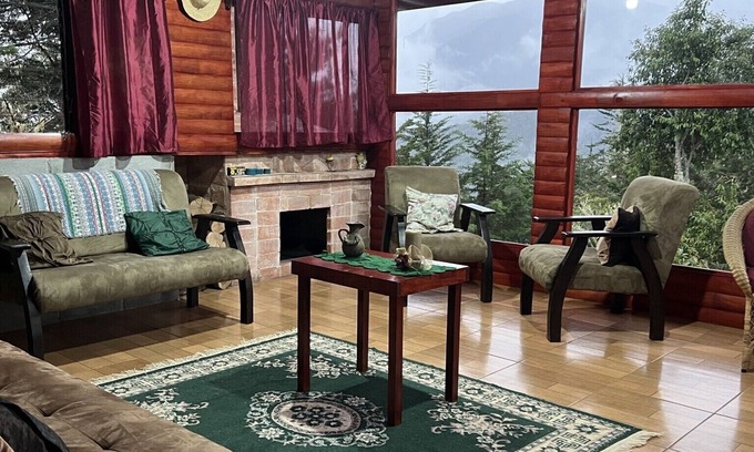 Paramo Cabin | Private cabin in the pristine cloud forest. Quiet and tranquil.