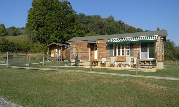 Aurora Cabin | Private Cabin On 40+ Acres. Pets Allowed