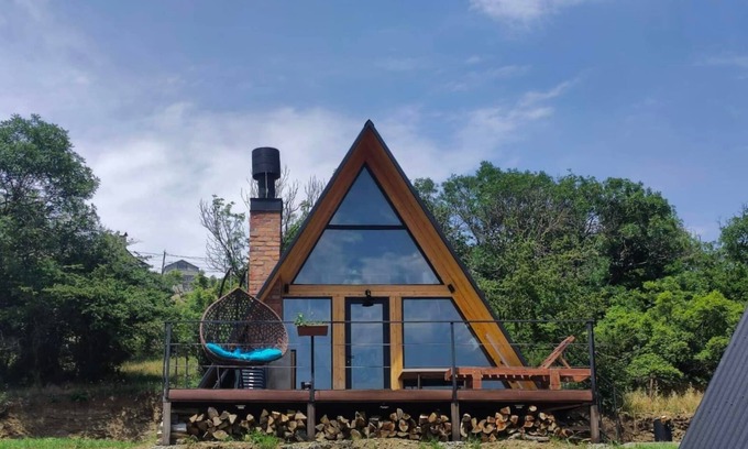 Mtskheta Cottage | Private cottage in Tbilisi, view of the mountains w/2 bedroom and fireplace