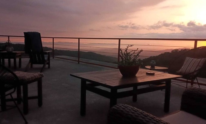 Valle Azul Resort | Private cottage with ocean views