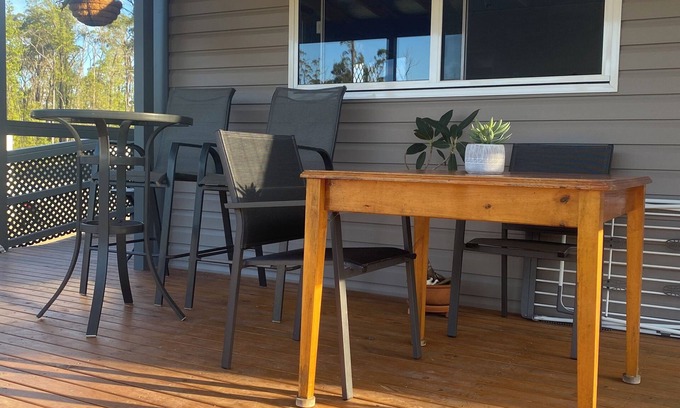 Glenthorne Cottage | Private Couples Retreat, Relax and Recharge!