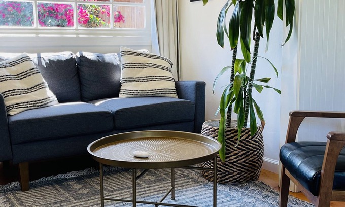 Upper East Apartment | Private Detached Cottage in Prime Downtown Location, Private Yard