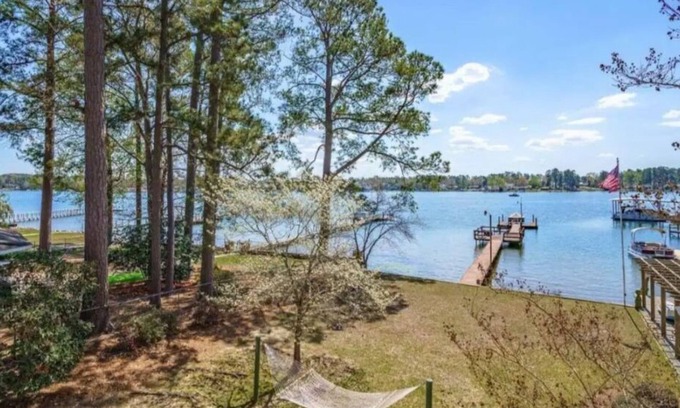 Lake Murray of Richland House | Private Dock & LAKE access! Hottub! Play area!