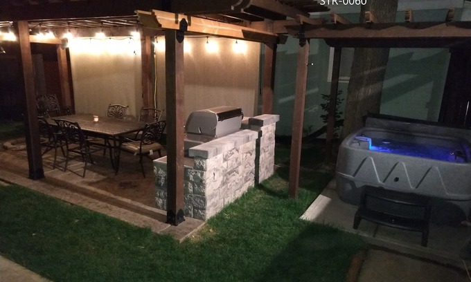 Colorado Springs Apartment | Private down stairs apartment with outside entrance.