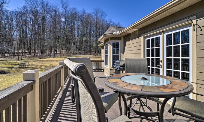 Oakland House | Private Family Home w/Deck, Porch + Forest Views!