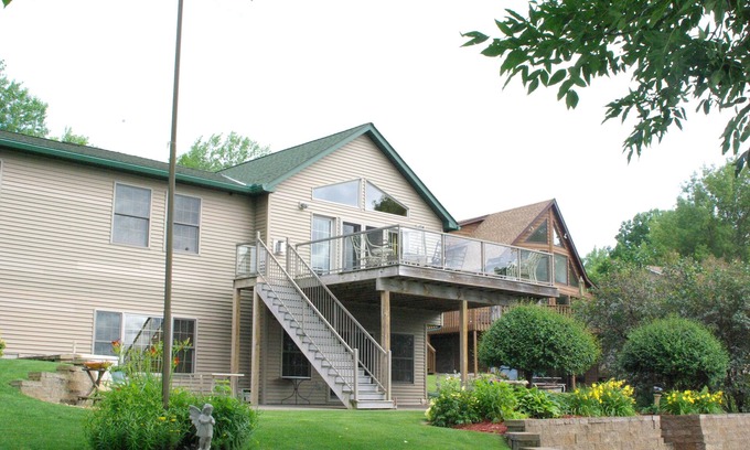 Rush City House | Private, Friendly, Fun, Beautiful Sunset Lakefront Property