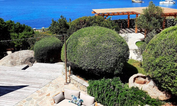 Tizzano Apartment | Private ground floor with large garden and heated pool. Sea view, Tizzano