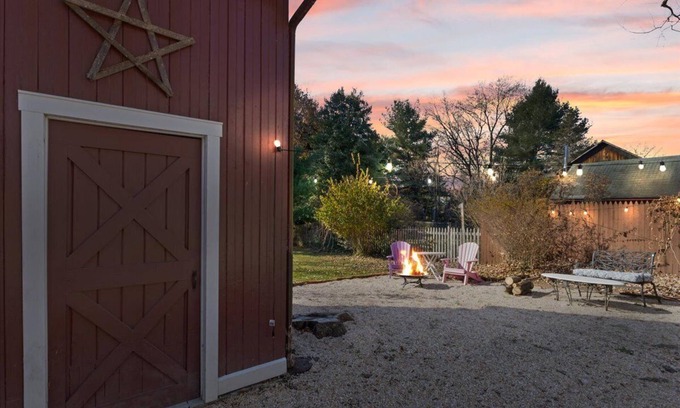 New Hope Cottage | Private House in Bucks County Holiday Getaway Near the Heart of New Hope