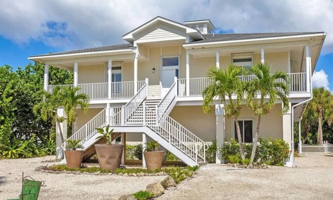 Palm Island House | Private Island Paradise