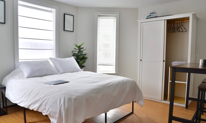Orillia Apartment | Private Modern Studio Suite - Walking distance to downtown