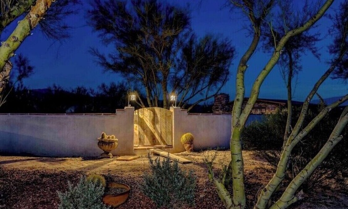 Butterfly Mountain House | Private Oasis near Ritz Carlton, on 5 acres, stunning views, spa