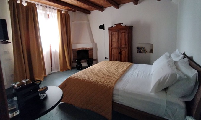 Melizzano Bed & Breakfast | Private Patio Room Arizona