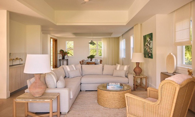Dunmore Town House | Private Pool Villa at Coral Sands – Steps to Pink Sand Beach w/Resort Amenities