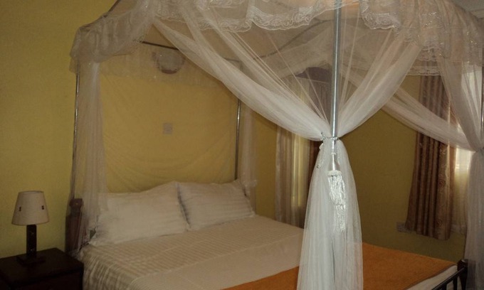 Runda Resort | Private room ∙ 2 guests