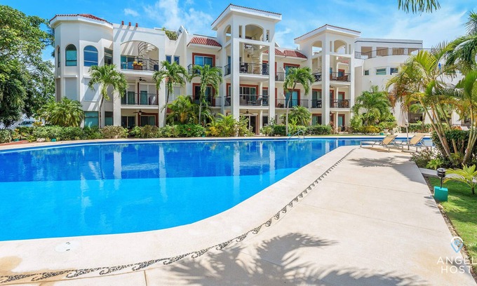 Playacar Condo | Private Rooftop Jacuzzi & Lounge + Big Pool Onsite