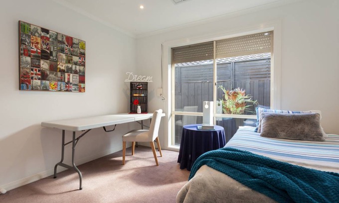 Frankston Resort | Private room ∙ 1 guest