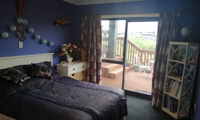 Palmerston North Resort | Private room ∙ 1 guest