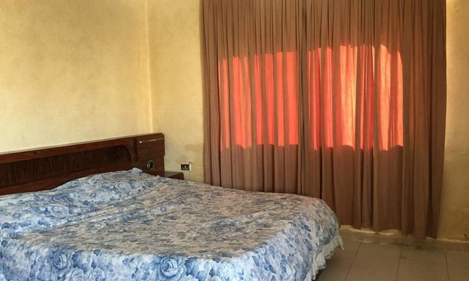 Al Jubeiha Resort | Private room ∙ 2 guests