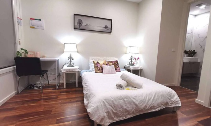Burwood Resort | Private room ∙ 2 guests