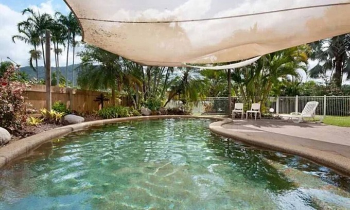 Manoora Resort | Private room ∙ 2 guests