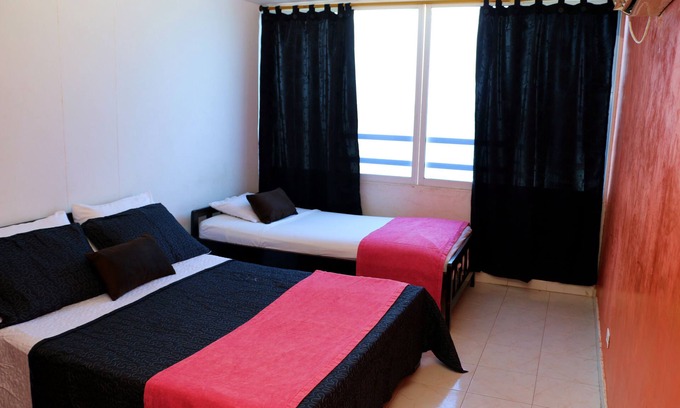 El Laguito Apartment | PRIVATE ROOM, HIGH FLOOR, BEAUTIFUL VIEW, IN FRONT OF THE BEACH