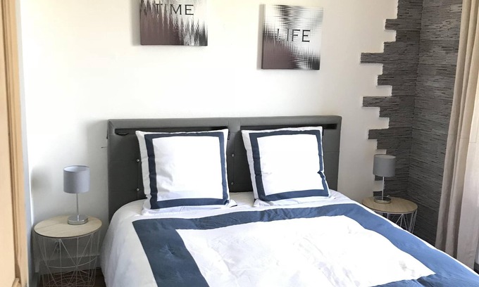 Quartier Beauregard-Boufflers-Buthegnemont-Boudonville Bed & Breakfast | Private room in a guest house on the garden side