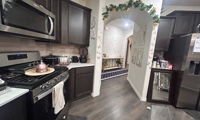 Fate House | Private Room In Cozy Home By Lake Hubbard