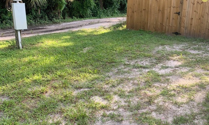 Zephyrhills West RV Rental | Private RV LOT available in enchanting Zephyrhills with WiFi access