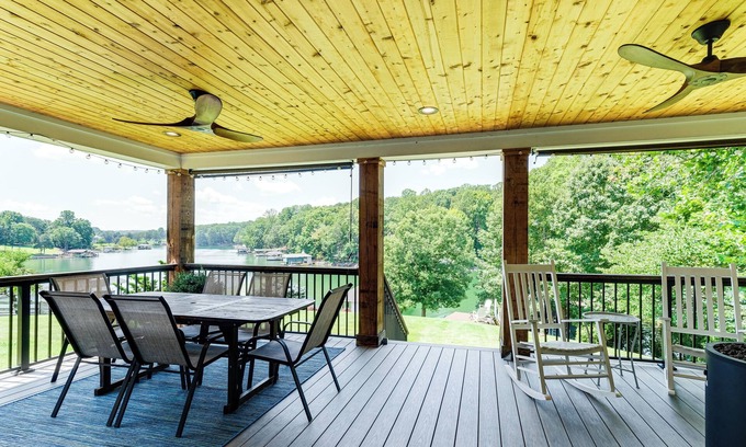 Moneta House | Private Sauna & Dock: Lakefront Retreat in Moneta!