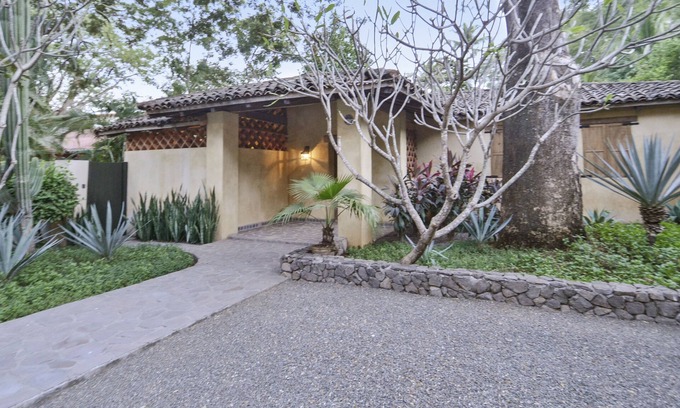 Playa Langosta House | Private,Secluded Tamarindo Beach House -DIRECT BEACH ACCESS Perfect for families