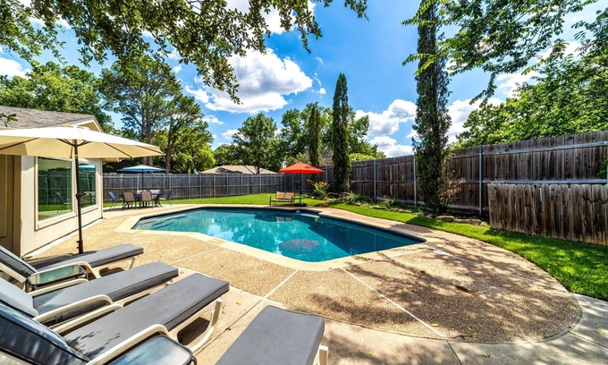 North Richland Hills House | Private, sparkling pool! Close to Fort Worth and Dallas!
