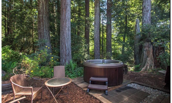 Westhaven-Moonstone House | Private & Spacious *Hot Tub* In the Redwoods
