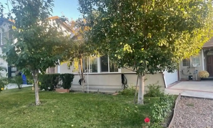 Canyon Country House | Private & Spacious unit with fruit trees in the front, private entrance