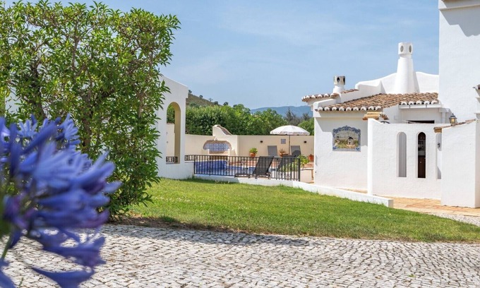Alcalar Villa | Private villa for great family holidays and serene views of Monchique