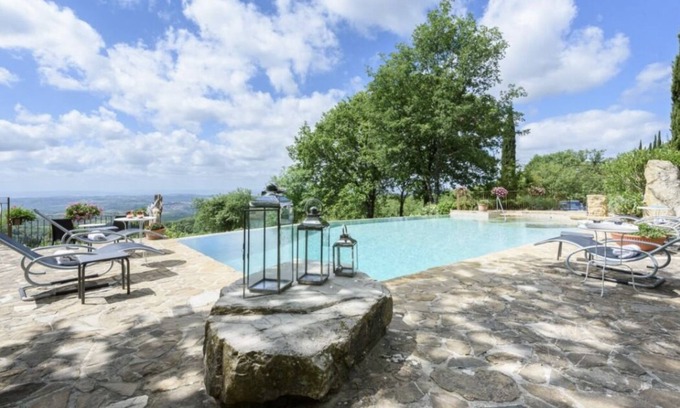 Castellina in Chianti Villa | Private villa in the heart of chianti with view of siena