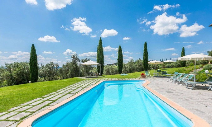 Cerreto Guidi Villa | Private Villa with private pool, WIFI, A/C, TV, terrace, pets allowed, panoramic view, parking