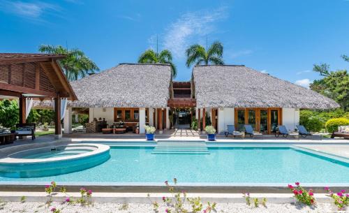Punta Cana Villa | Private Villa with Incredible Pool, maid, jacuzzi - Cap Cana Resort