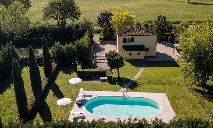 Santarello Villa | Private Villa with WIFI, private pool, A/C, patio, panoramic view, parking, close to Montepulciano