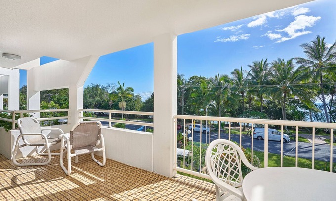 Clifton Beach Apartment | Privately Managed Beachfront Apartment in Argosy Clifton Beach