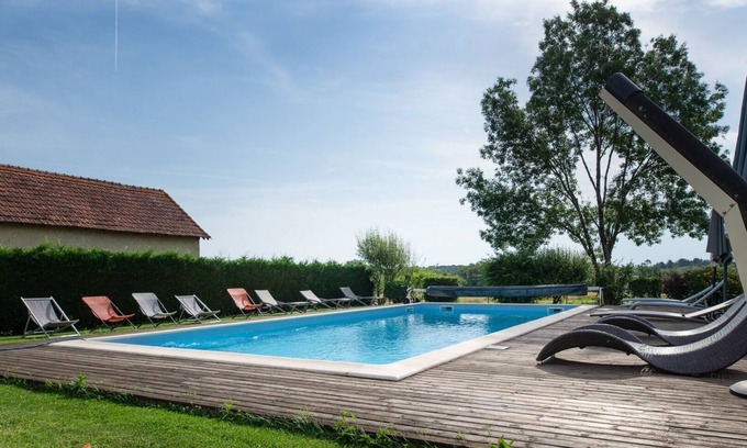 Eygurande-et-Gardedeuil House | Privatiser un Domaine Avec Piscine Chauffée