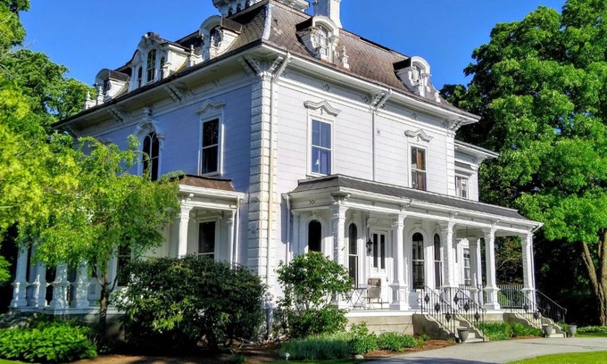Wrentham Bed & Breakfast | Proctor Mansion Inn