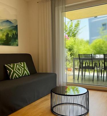 Lend Apartment | Promenade by BestChoice - Self Check-in with Parking Option