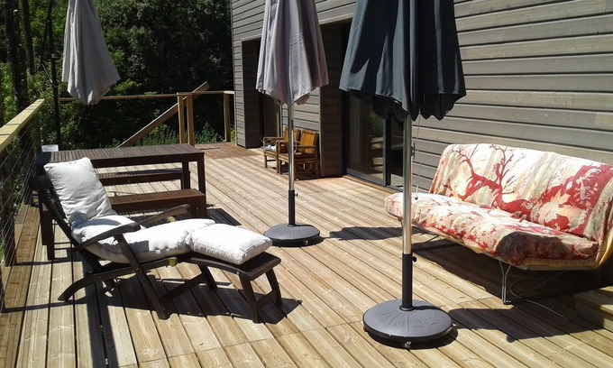 Saint-Cyr-la-Roche Cottage | Promo end of August 25% 3 bedroom cottage of 85m2 with south facing terrace of 60m2