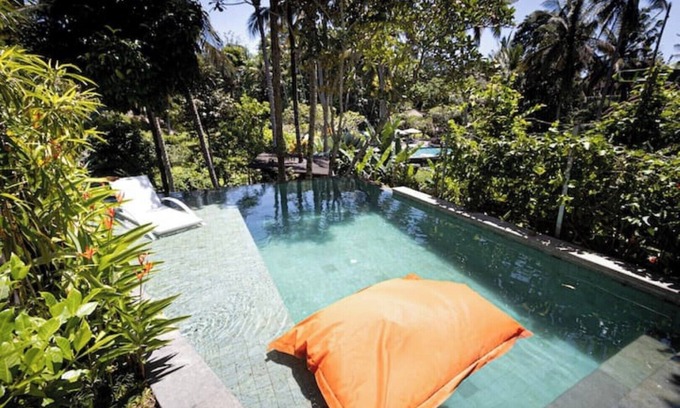 Pengosekan Apartment | ❤ PROMO! Private pool with view near Yoga Barn ❤