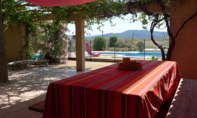 Verzeille Cottage | PROMOTION summer: from 13/07 to 20/07 and 17/08 to 24/08 945 euros instead of 1500 eur